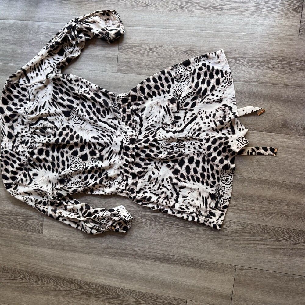 Jennifer Lopez Size 6 Romper Animal Print Long Or 3/4 Sleeve Buttons Mob Wife - Picture 7 of 12